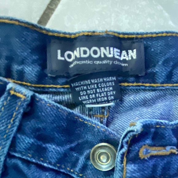 London jean sold by Victoria’s Secret - Picture 3 of 3